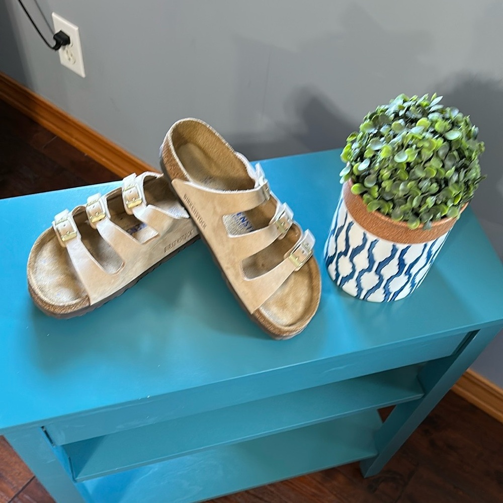 Birkenstock Three Strap Tan Sandals Comfortable Footwear